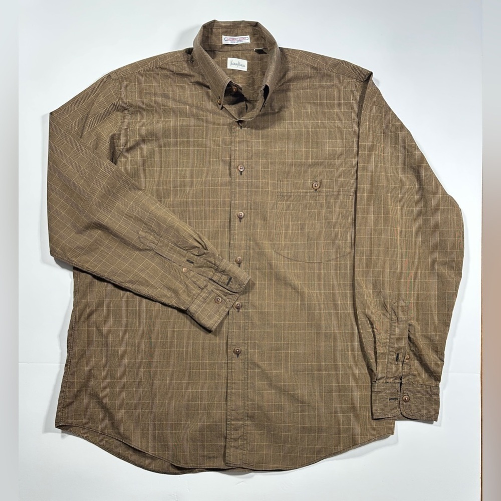 Men’s Neiman Marcus Getaway Shirt Size Large​​​​